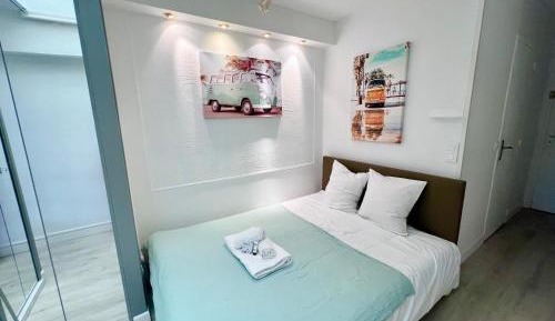 One-Bedroom Apartment with Balcony and City View
