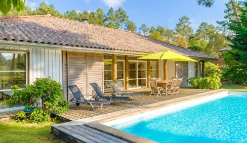 3 Bedrooms Villa - 6 People