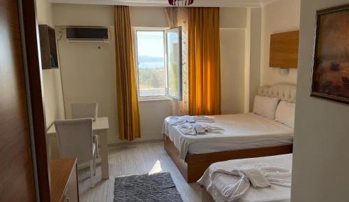 Triple Room with Sea View