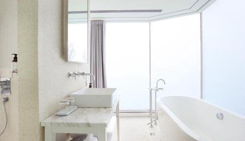 Deluxe Room with City View