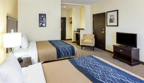 Queen Room with Two Queen Beds - Disability Access
