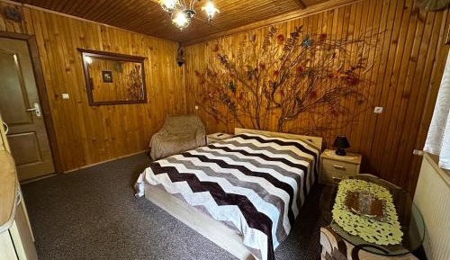 Double Room with Shared Bathroom