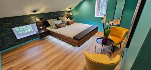 Double Room with Private Bathroom