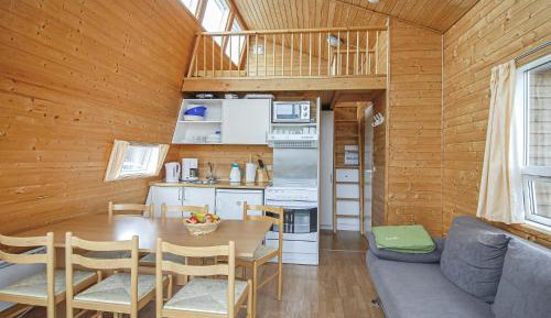 One-Bedroom Holiday Home