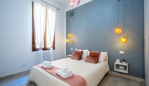 Three-Bedroom Deluxe Apartment