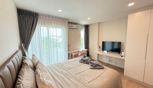 Apartment with Balcony