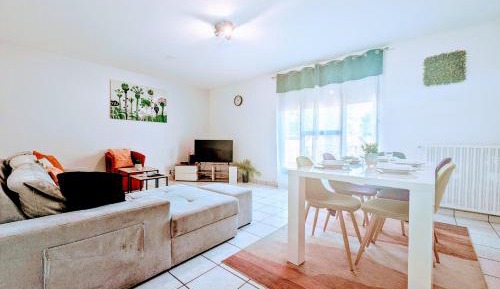 Five-Bedroom Apartment