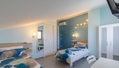 Twin Room with Private Bathroom