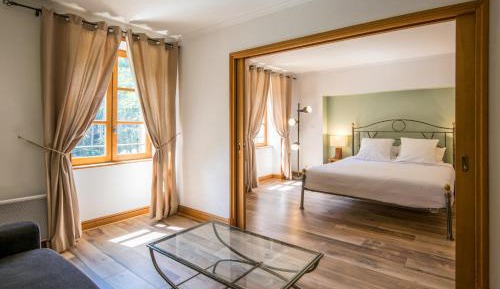 Contemporary Suite ( Martine's House -  Castle Annex )