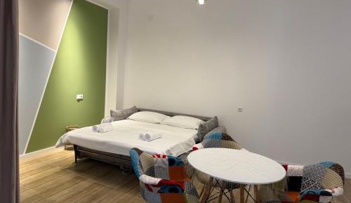 One-Bedroom Apartment with Balcony