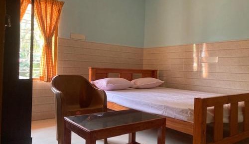Large Double or Twin Room