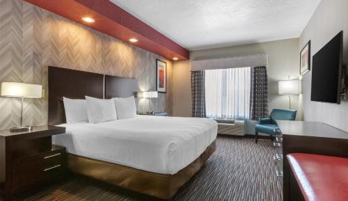 King Suite with Kitchen