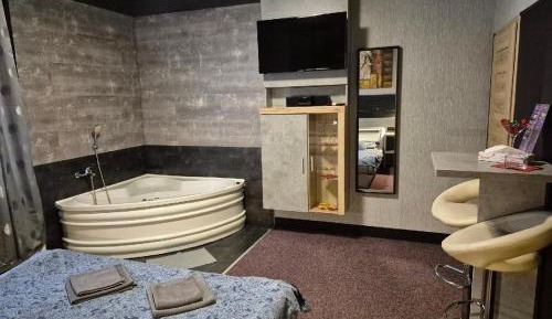 Deluxe Double Room with Bath