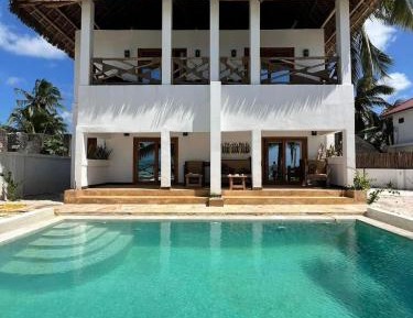 Villa - Beach Front