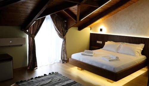 Double Room with Mountain View