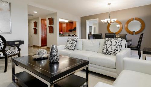 One-Bedroom Executive King Suite - Non-Smoking
