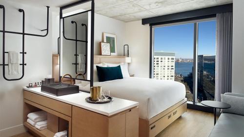 Artist Tower Studio Room 1 King Bed