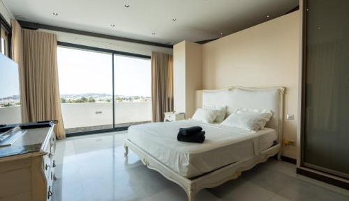 One-Bedroom Villa
