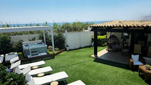 Villa - Beach Front
