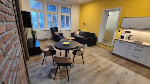 One-Bedroom Premier Apartment