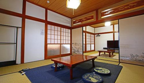 Japanese-Style Room