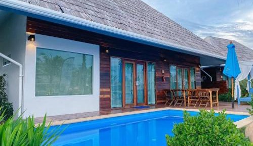 Junior Suite with Private Pool