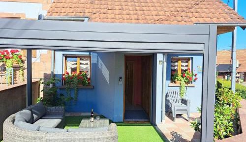 Three-Bedroom Holiday Home 