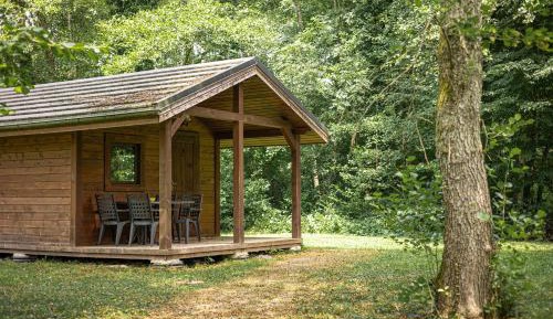 Bungalow with Patio