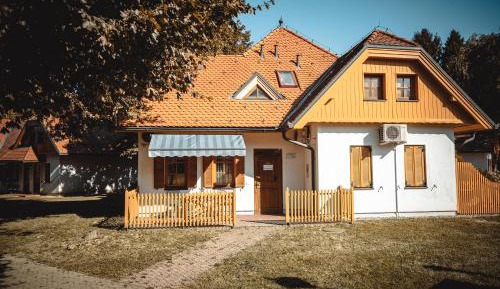 Apartment - Split Level