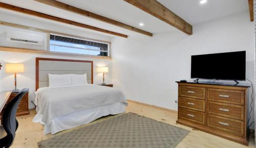 King Room with Spa Bath