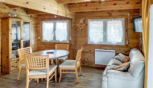 Two-Bedroom Holiday Home