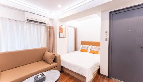 Deluxe Queen Room