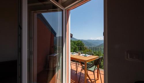 Superior One-Bedroom Apartment with Balcony