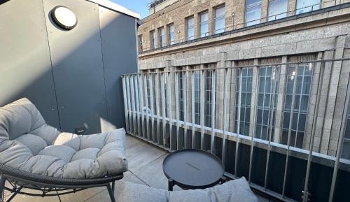 Three-Bedroom Apartment with Balcony
