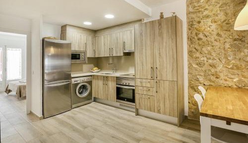 Apartment with Balcony