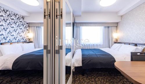 Connecting Rooms (1 Adult) - Non-Smoking