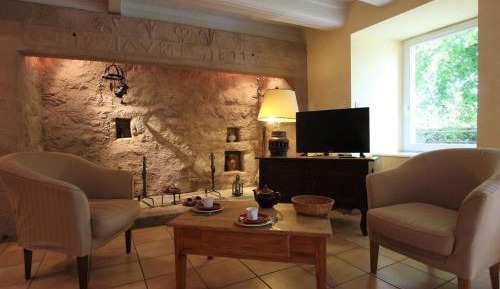 Holiday Home (7 Adults)