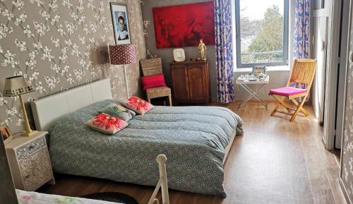 Deluxe Room (2 Adults + 1 Child)