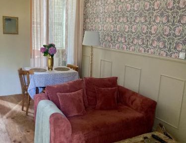 One-Bedroom Apartment with Terrace