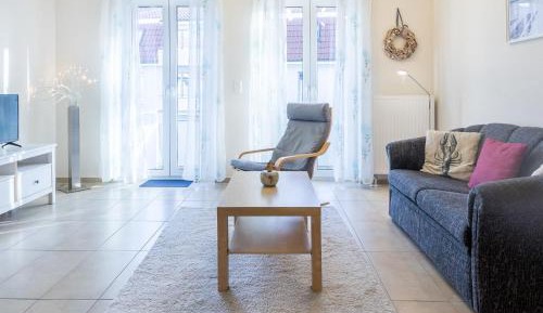 One-Bedroom Apartment with Balcony