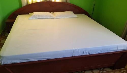 Deluxe King Suite