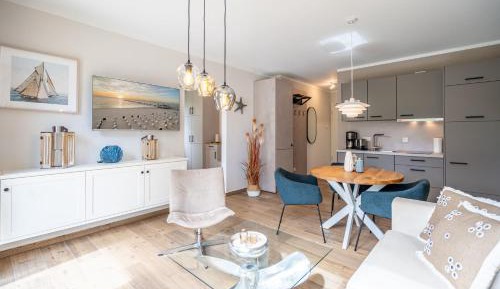 One-Bedroom Apartment with Terrace