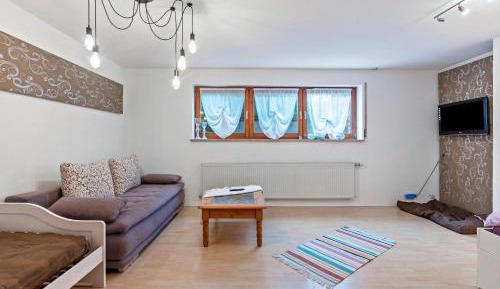 Superior One-Bedroom Apartment