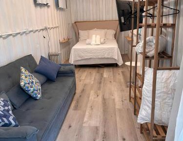Quadruple Room with Bathroom