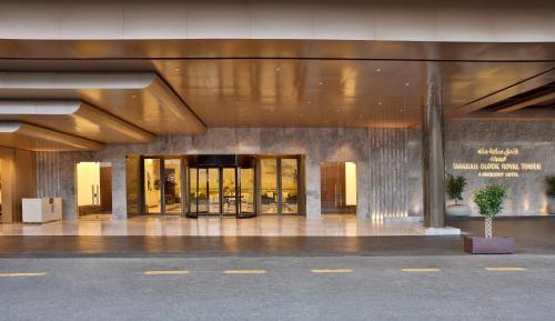 Fairmont King Room with City View