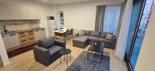 Two-Bedroom Apartment with City View