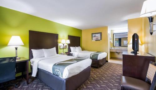 Double Room with Two Double Beds - Non-Smoking