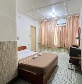 Room #1473770302