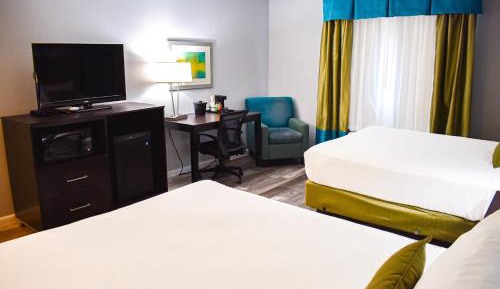 Queen Room with Two Queen Beds - Non-Smoking