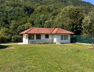 Superior Bungalow